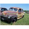 Image 2 : 1941 FORD 2DR, WHITE, INTERIOR BAD, SLANTBACK, HA