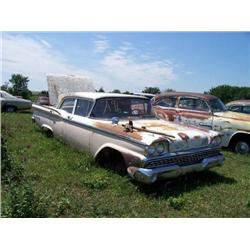 1959 FORD 4DR COMPLETE, INTERIOR BAD, HAS RUST
