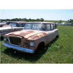 STUDEBAKER LARK STATIONWAGON-PARTS CAR