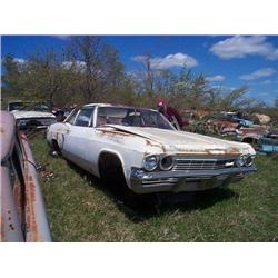 1965 CHEVROLET BISCAYNE 2DR POST