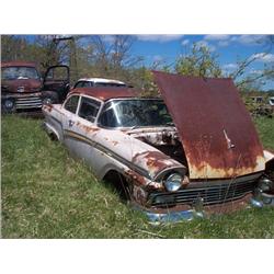 1957 FORD FAIRLANE 2DR POST PARTS CAR