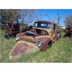INTERNATIONAL L-120 PICKUP-PARTS TRUCK