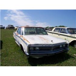 1966 CHRYSLER 4DR HT, NO SEAT, HAS RUST, OTHERWIS