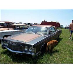 1969 LINCOLN CONTINENTAL, 4DR SUICIDE, INTERIOR O
