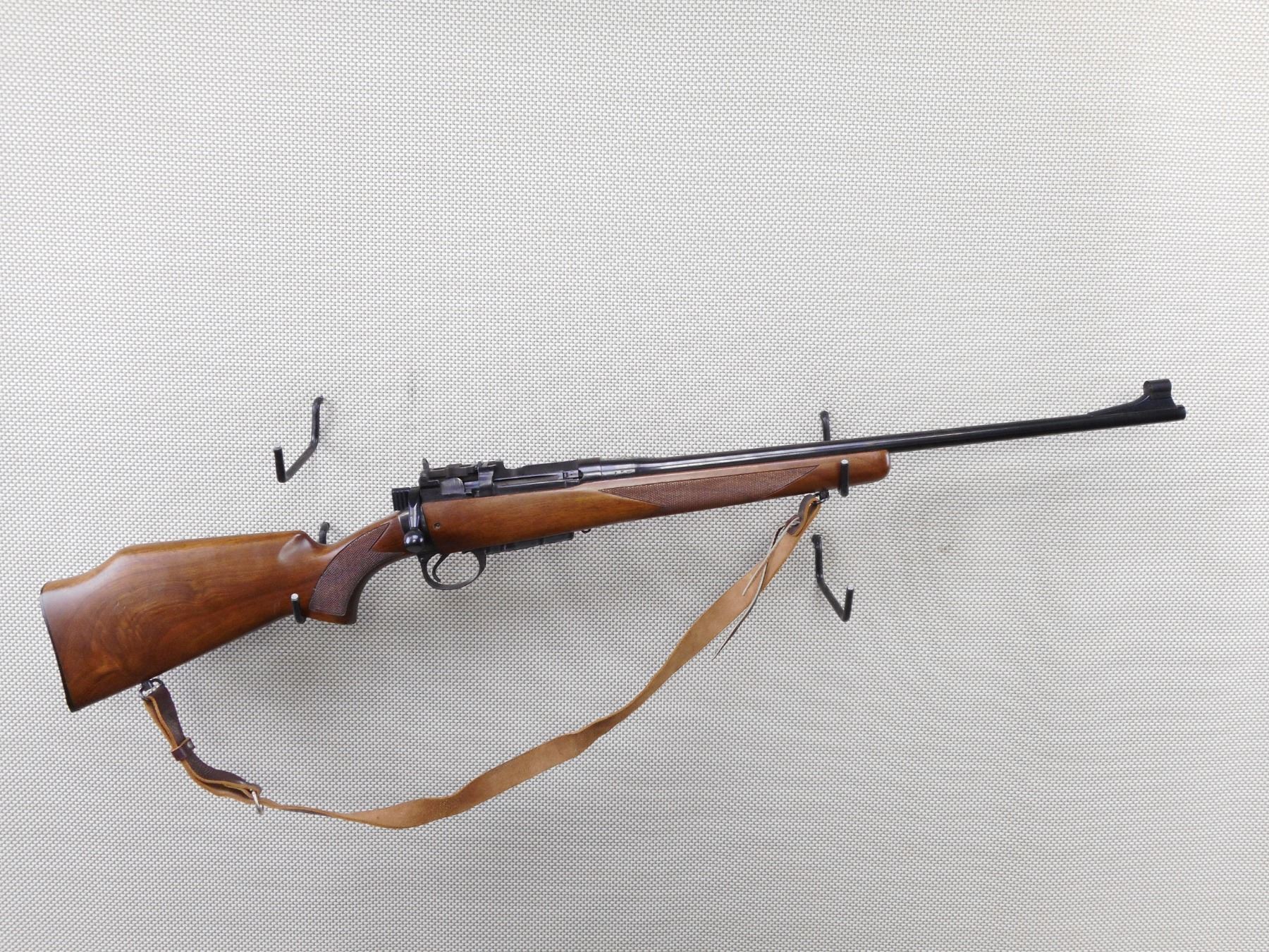 LEE ENFIELD , MODEL: PARKER HALE SPORTER  , CALIBER: 303 BR