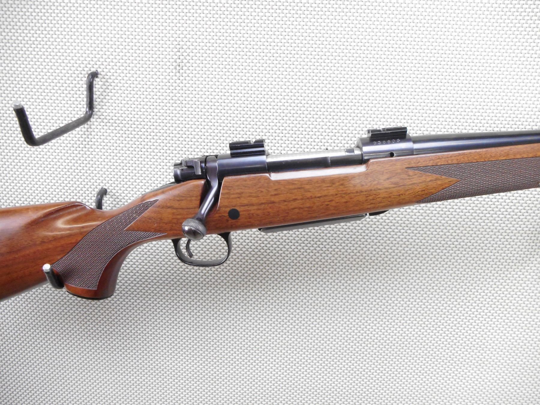 WINCHESTER MODEL 70 CALIBER 30 06 SPRG winchester-model-70-caliber-30-06-sprg