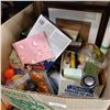 Image 2 : BOX OF HOUSEHOLD ITEMS