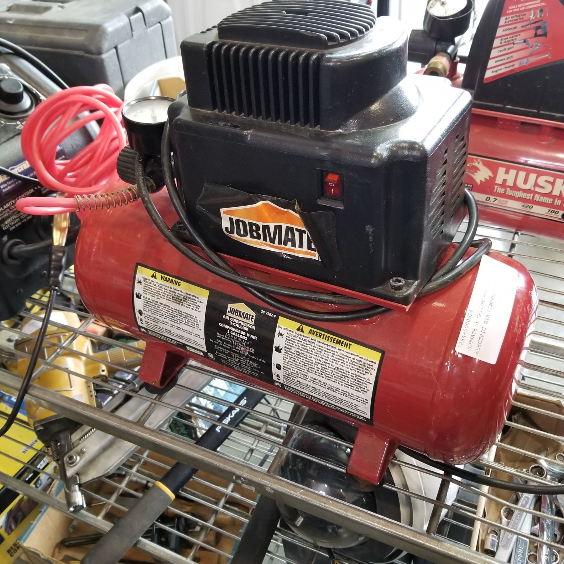 JOBMATE 3 GALLON PORTABLE ELECTRIC AIR COMPRESSOR JOBMATE 3 GALLON PORTABLE ELECTRIC AIR COMPRESSOR