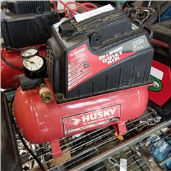 HUSKEY 2 GALLON 100 PSI PORTABLE ELECTRIC COMPRESSOR