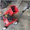 Image 1 : TROYBILT CHIPPER/VAC ON WHEELS