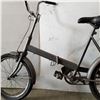 Image 3 : SILVER NO-NAME FOLDING BIKE
