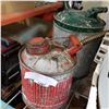 Image 2 : 2 VINTAGE METAL GAS CANS