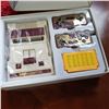 Image 2 : NEW IN BOX FC COMPACT VINTAGE 88 GAME VIDEO GAME SYSTEM