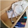 Image 3 : LIGHT FIXTURE, FAUCET, AND SHOES
