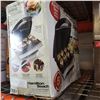 Image 1 : AS NEW IN BOX HAMILTON BEACH INDOOR GRILL FAMILY SIZE