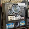 Image 3 : RCA STEREO W/ BASS REFLEX SPEAKERS