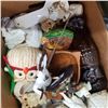 Image 4 : BOX OF OWL COLLECTIBLES