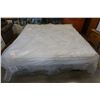 Image 1 : KINGSIZE SERTA CARROLLWOOD EURO TOP MATTRESS