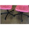 Image 2 : 2 PINK ROLLING OFFICE CHAIRS