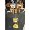 Image 1 : EUREKA BAGLESS VACUUM