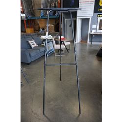 METAL EASEL