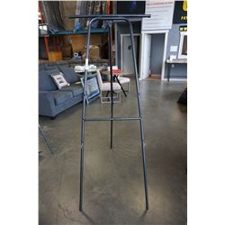 METAL EASEL