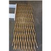 Image 2 : BAMBOO EXPANDING GRATE AND COAT HANGER WALL SHELF