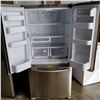 Image 3 : 32 INCH SAMSUNG STAINLESS FRENCH DOOR FRIDGE WITH BOTTOM FREEZER DRAWER, TESTED AND WORKING GUARANTE