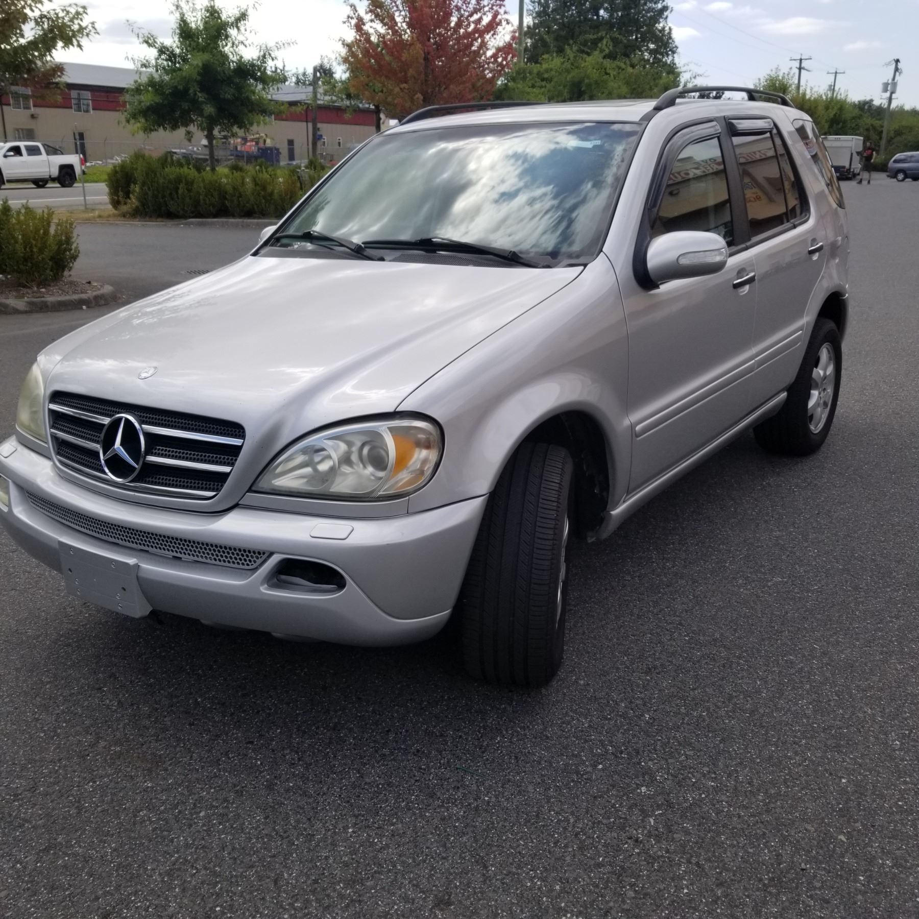 2003 MERCEDES ML500 4 DOOR HATCHBACK, AUTOMATC, 170350KM WITH KEY FOB AND REGISTRATION 2003 MERCEDES ML500 4 DOOR HATCHBACK, AUTOMATC, 170350KM WITH KEY FOB AND REGISTRATION