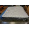 Image 1 : KINGSIZE SEALY POSTUREPEDIC MORISETTE EURO PLUSH TOP MATTRESS