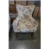 Image 2 : 2 STUDDED OCCASIONAL CHAIRS