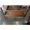Image 2 : QUEEN SIZE POSTER BED