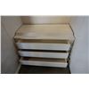 Image 2 : WHITE MIRROR DOOR WARDROBE