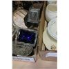 Image 2 : LOT OF SILVER PLATE, DRESSER BOXES, VASE, CUTLERY, AND ROYALTY CHINA