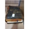 Image 1 : LEATHER ANTIQUE BIBLE