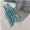 Image 2 : APPROX. 100 FT OF WIRE FENCING, GREEN CHAINLINK, AND 12, 4 FT U-POSTS
