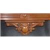 Image 2 : 1 VICTORIAN WALNUT DROP LEAF TABLE 42x52 ring-tur