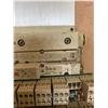 Image 4 : Lot of 2 Marsilli 072.07.03 w/ SMC SV1100-5FU Pnuematic Valves w/ Manifold