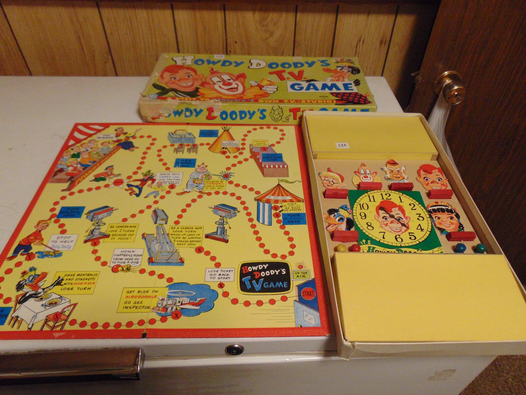 HOWDY DOODY TELEVISION BOARD GAME (1953)