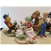 Image 2 : LOT OF 6 FIGURINES
