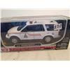 Image 2 : R.C.M.P. FORD EXPEDITION (1/24 SCALE)