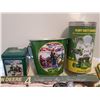Image 2 : LOT OF JOHN DEERE ITEMS (4 X CUPS, 4 X TINS & PAIL)