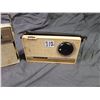 Image 2 : LOT OF 2 SONY RADIOS