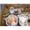 Image 2 : LOT OF BAKING SUPPLIES (VINTAGE) *CAKE PANS, COOKIES CUTTERS*