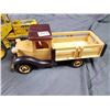 Image 2 : DIE CAST LOADER AND WOOD TRUCK