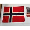 Image 2 : LOT OF 2 SMALLER ANTIQUE COTTON FLAGS (US 48 STATES)