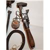 Image 2 : ANTIQUE TOOL LOT