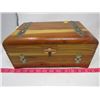 Image 1 : CEDAR BOX