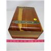 Image 2 : CEDAR BOX
