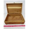 Image 3 : CEDAR BOX
